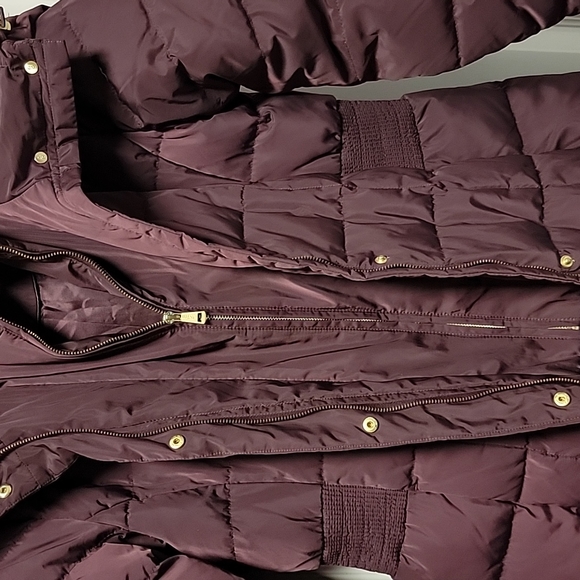 ¹Cole Haan burgundy size medium puffer trench doubled zip and button with hood z - Picture 3 of 5